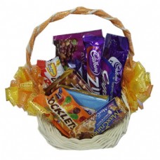 Assorted Chocolate Lover Basket3